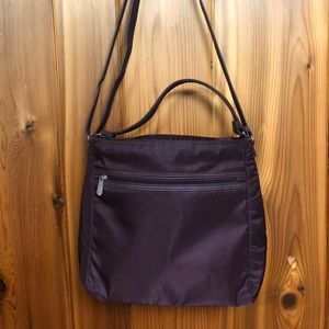 Thirty One maroon nylon crossbody bag